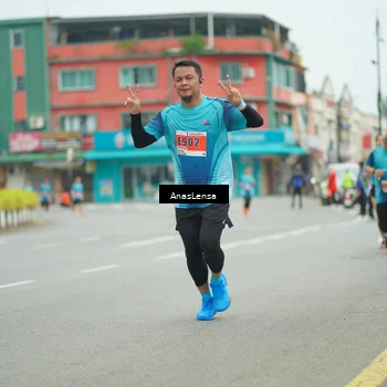 Runner Photo 8917871