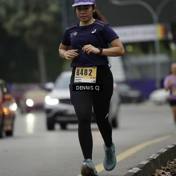 Runner Photo 8918084