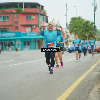 Runner Photo 8918090