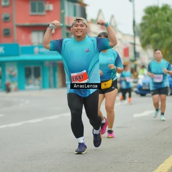 Runner Photo 8918158