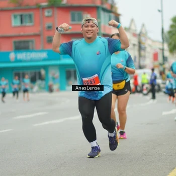 Runner Photo 8918359