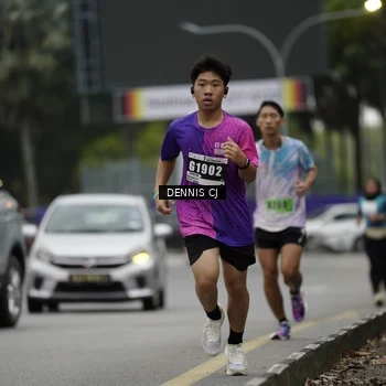 Runner Photo 8918372