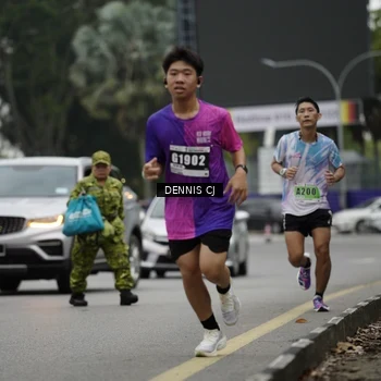 Runner Photo 8918390
