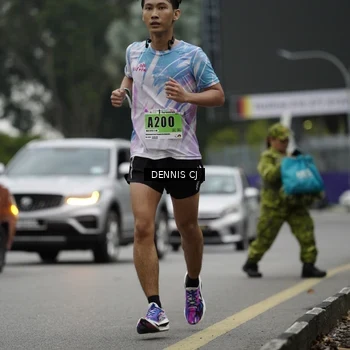 Runner Photo 8918453
