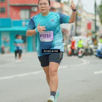 Runner Photo 8918459