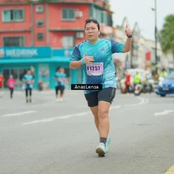 Runner Photo 8918463