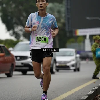 Runner Photo 8918474