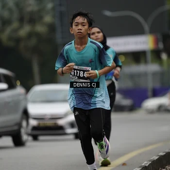 Runner Photo 8918498