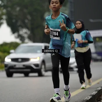 Runner Photo 8918542