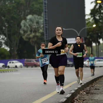 Runner Photo 8918699