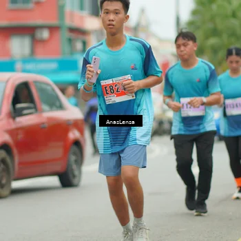 Runner Photo 8918749