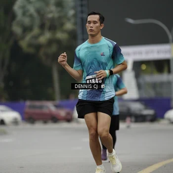 Runner Photo 8919060