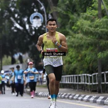 Runner Photo 8919078