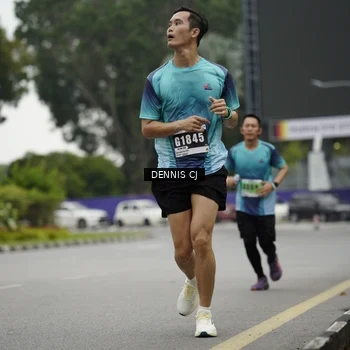 Runner Photo 8919105