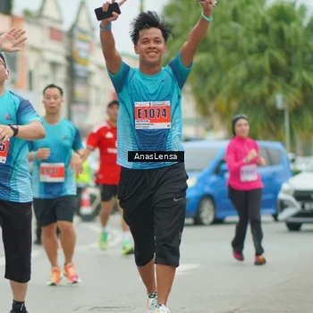 Runner Photo 8919179