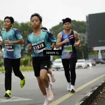 Runner Photo 8919504