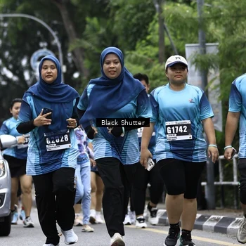 Runner Photo 8920009