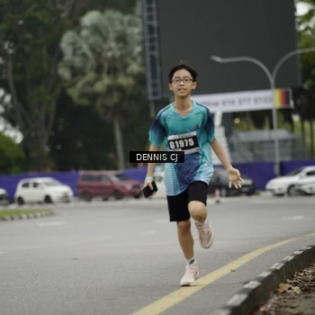 Runner Photo 8920031