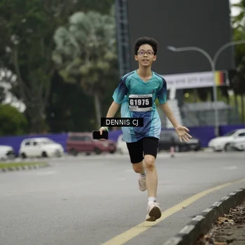 Runner Photo 8920035