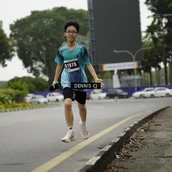 Runner Photo 8920071