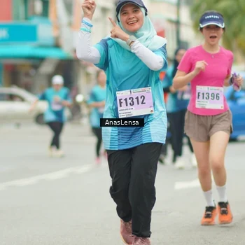 Runner Photo 8920083