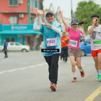 Runner Photo 8920086