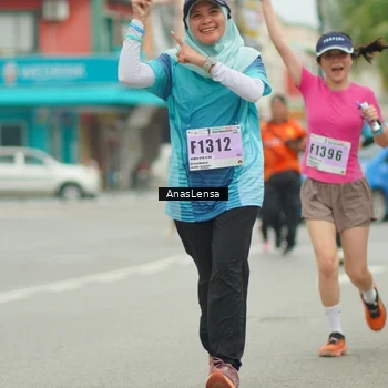 Runner Photo 8920101