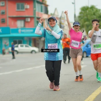 Runner Photo 8920117