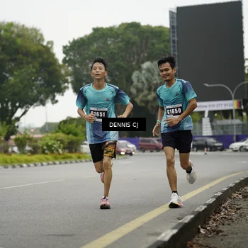 Runner Photo 8920203