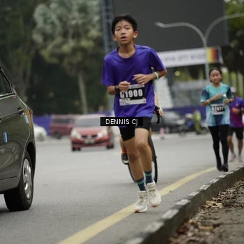Runner Photo 8920521