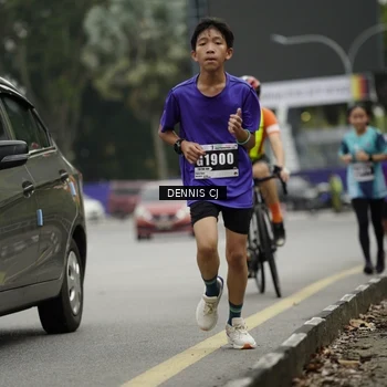 Runner Photo 8920541