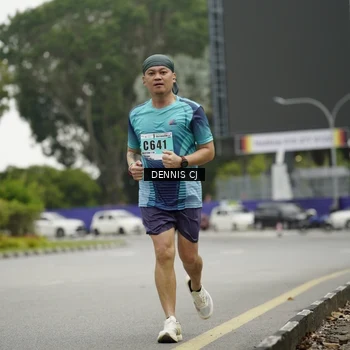 Runner Photo 8920781
