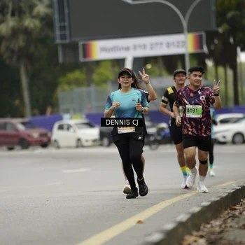 Runner Photo 8920810