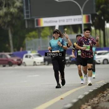Runner Photo 8920811