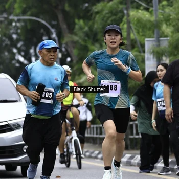 Runner Photo 8920836