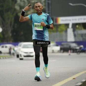 Runner Photo 8920909