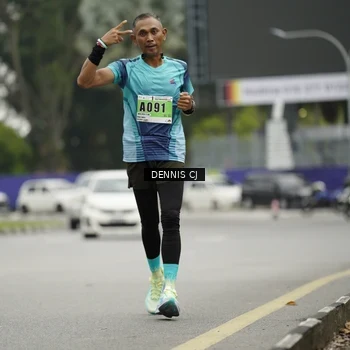 Runner Photo 8920910