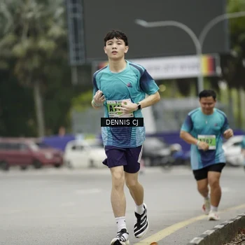 Runner Photo 8920947