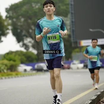 Runner Photo 8920960