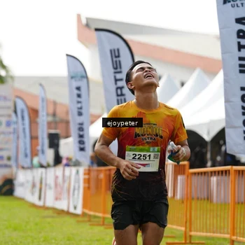 Runner Photo 8920969