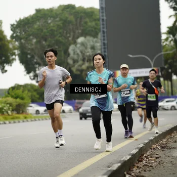 Runner Photo 8921033