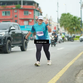 Runner Photo 8921074