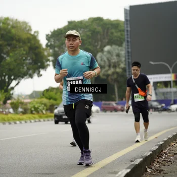 Runner Photo 8921107