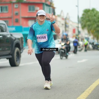 Runner Photo 8921177