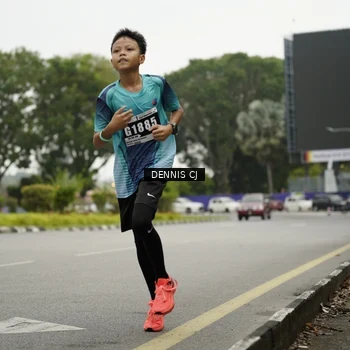 Runner Photo 8921196