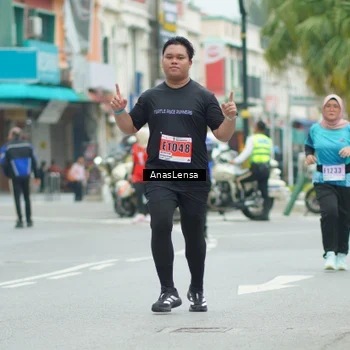 Runner Photo 8921198