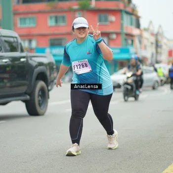 Runner Photo 8921213