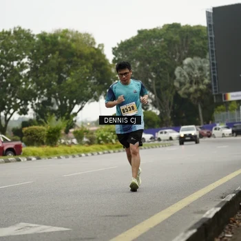 Runner Photo 8921226
