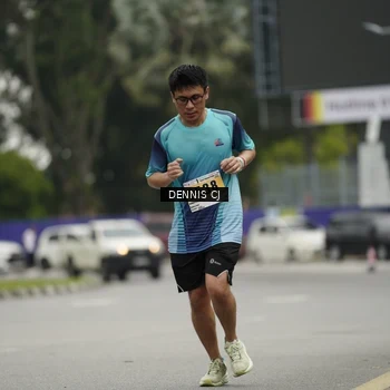 Runner Photo 8921229
