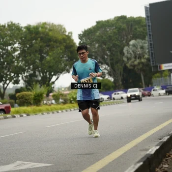 Runner Photo 8921237